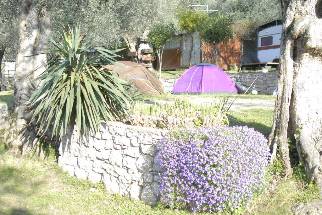 ברנצונה סול גארדה Monja Camping Village מראה חיצוני תמונה